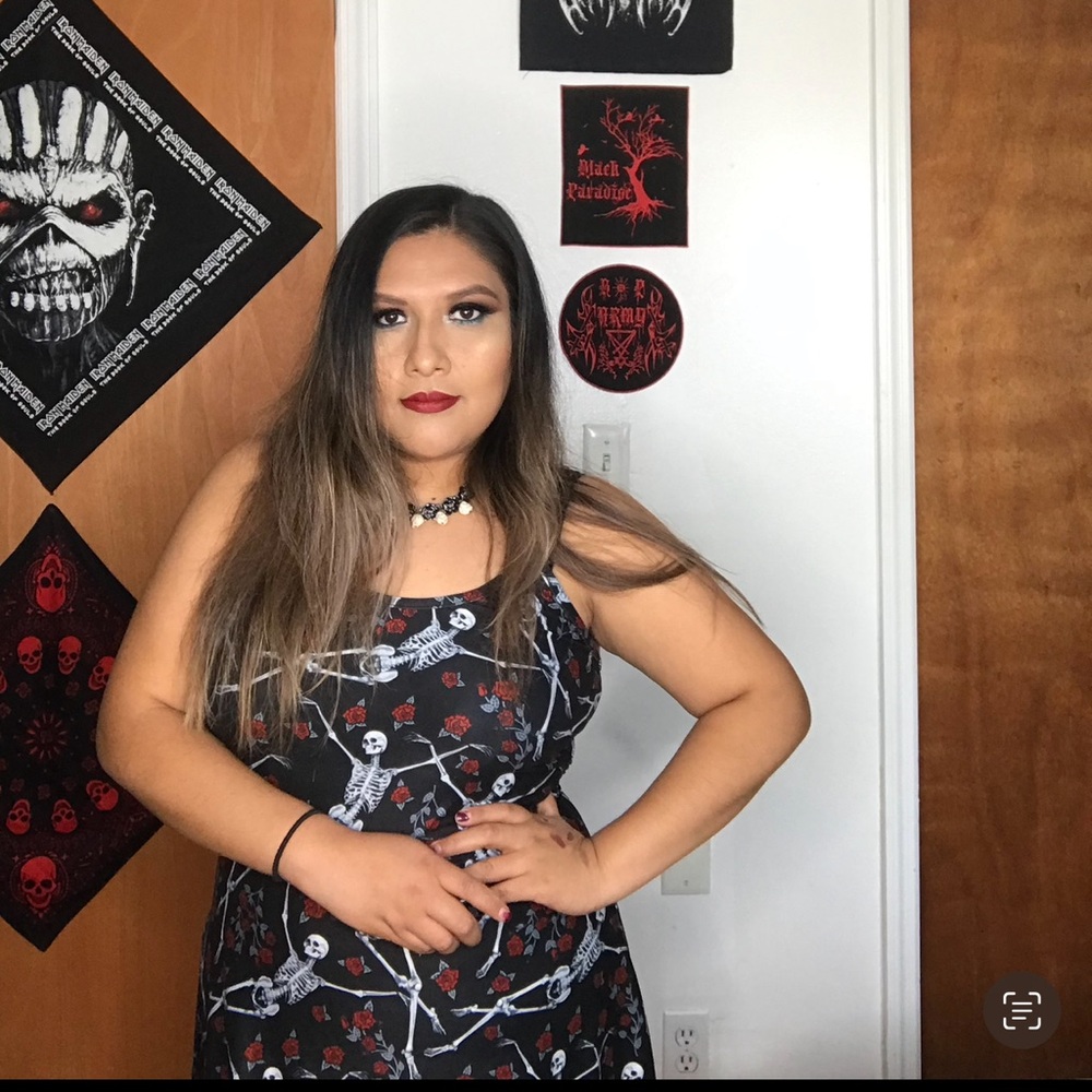 TOO FAST SKULL ROSES 💀 🌹 DRESS. - Picture 4 of 4